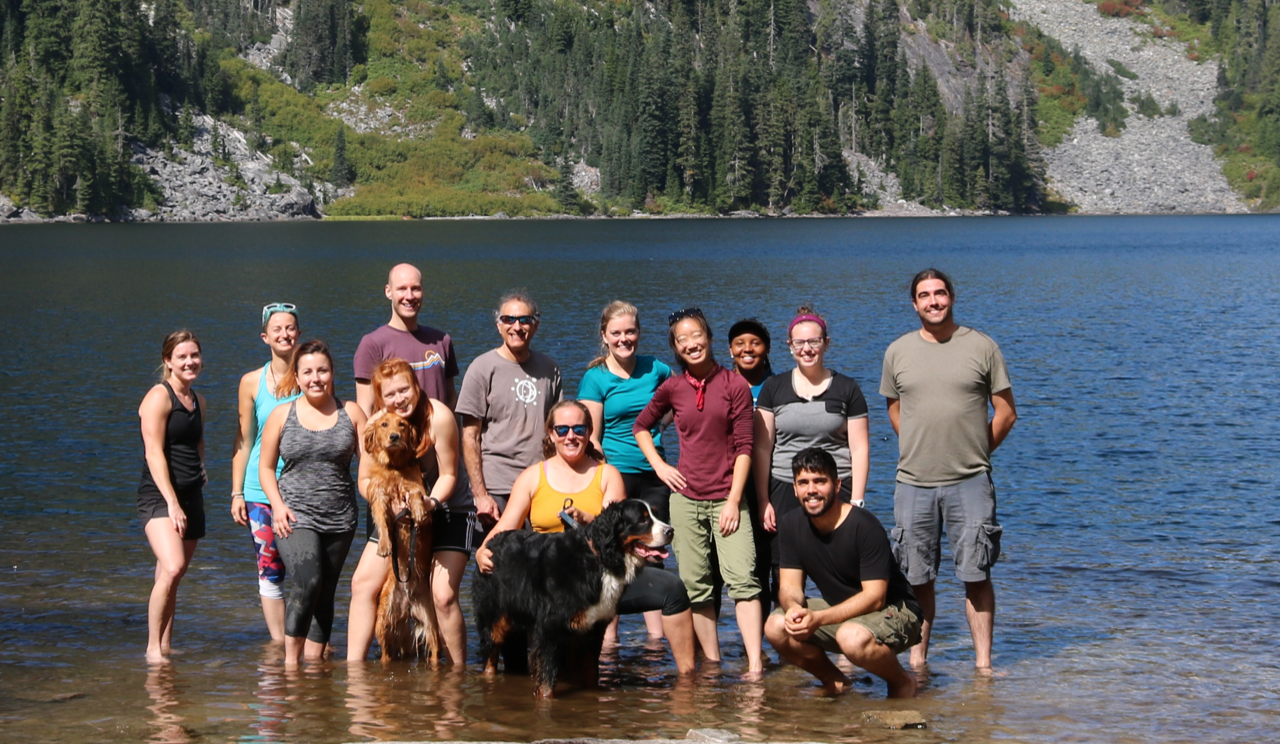 Lab group photo at Lake 22