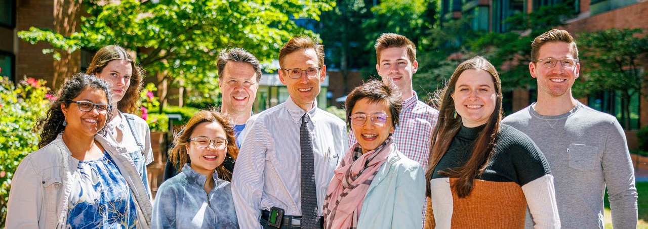 Group photo of the Grady Lab at lunch