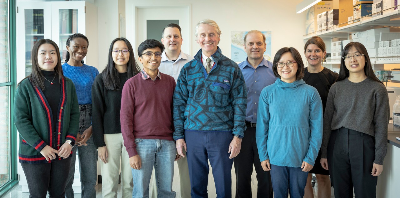 Warren lab group photo